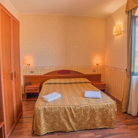 La Carrozza D'oro Hotel 3*