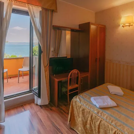 La Carrozza D'oro 3*