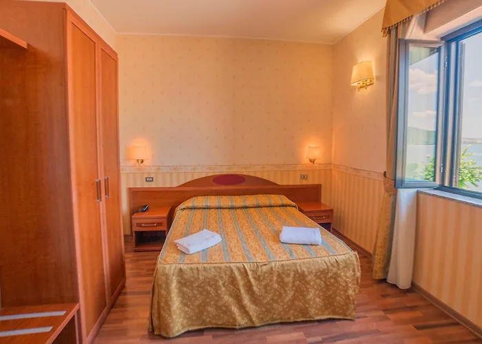 La Carrozza D'oro فندق 3*